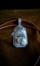 Load image into Gallery viewer, Nevermore Necklace
